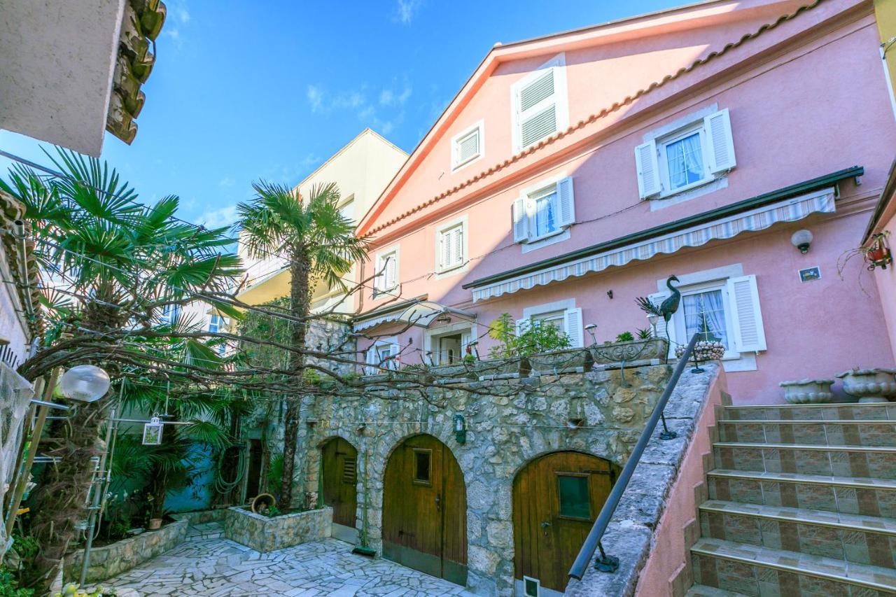 Apartments Villa 7 Crikvenica Exterior foto