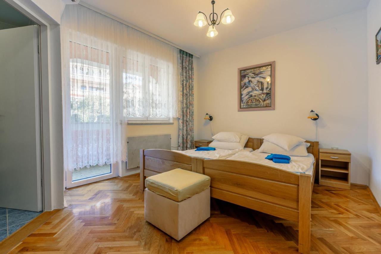 Apartments Villa 7 Crikvenica Exterior foto